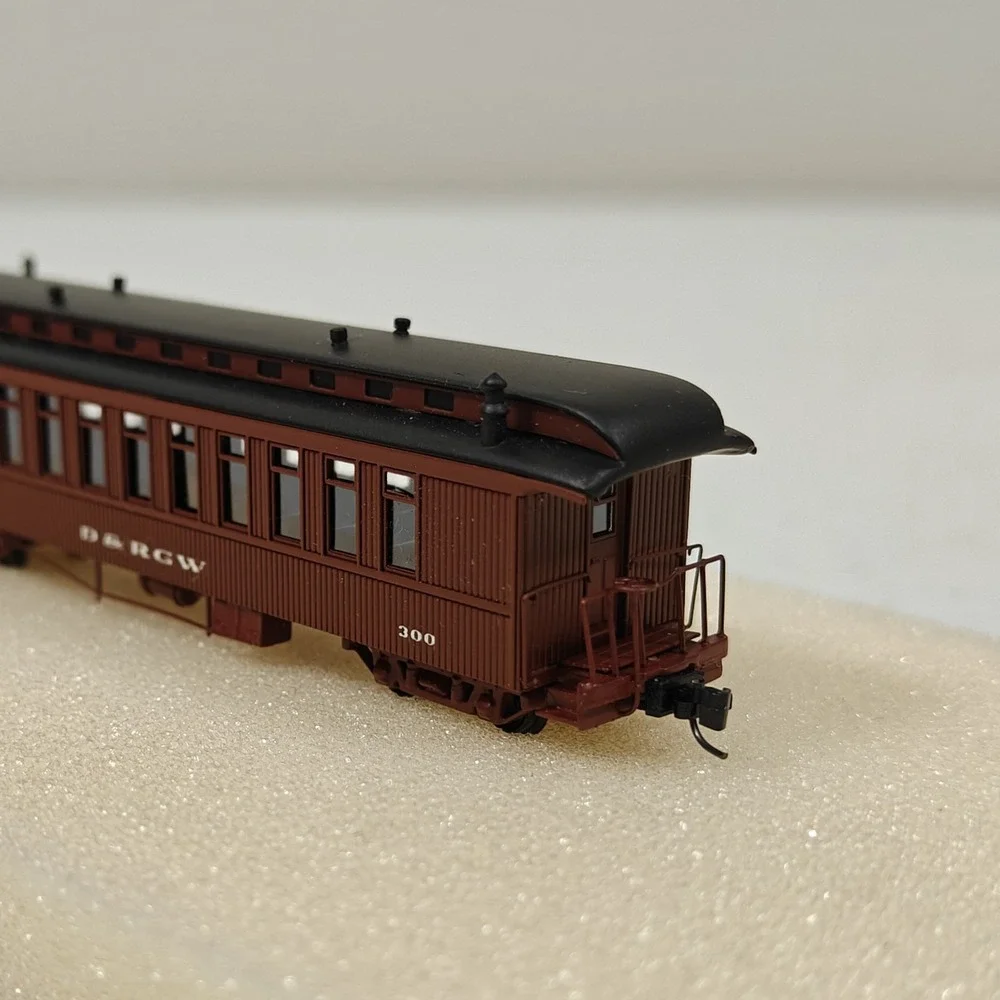 Lok 14 27005 D&RGW Coach #300 Denver & Rio Grande Western Nn3 Scale Brass READ